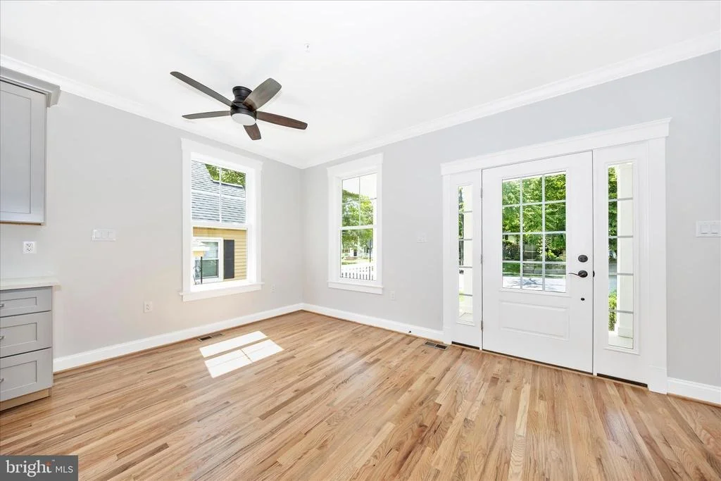 Photo of 109 W 13TH STREET