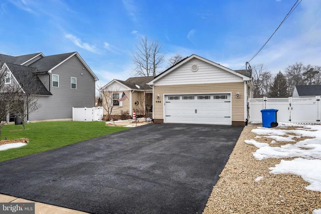 Photo of 496 LIGHTHOUSE DRIVE