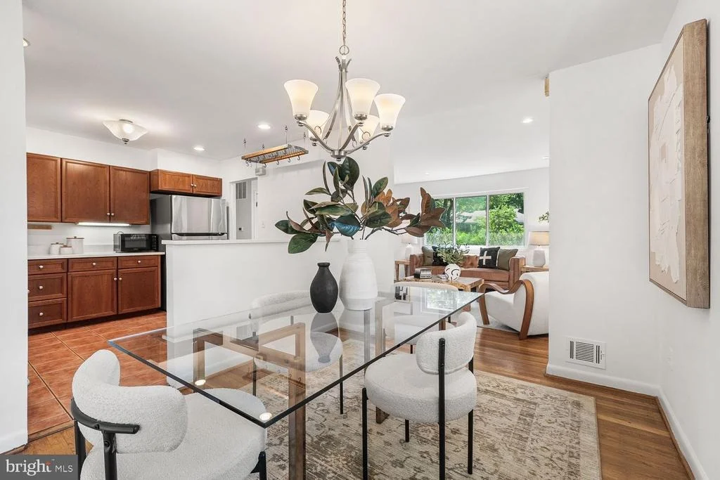 Photo of 2305 PEGGY LANE