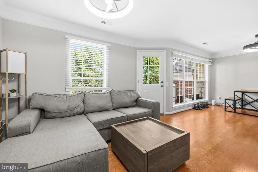 Photo of Unit 301 at 21843 BALDWIN SQUARE