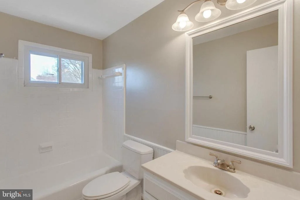 Photo of 10409 FOREST AVENUE