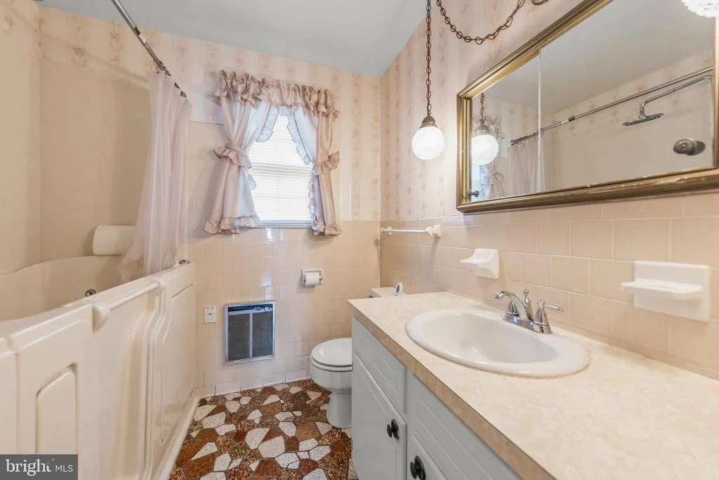 Photo of 204 RIDGE ROAD