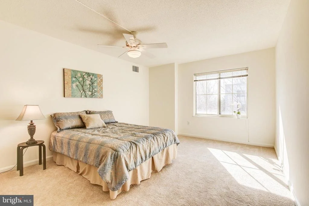 Photo of Unit 403 at 14801 PENNFIELD CIRCLE