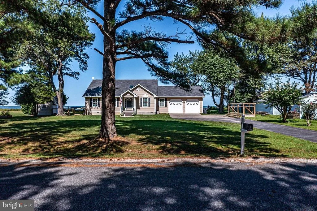Photo of 976 BRAMMER DRIVE