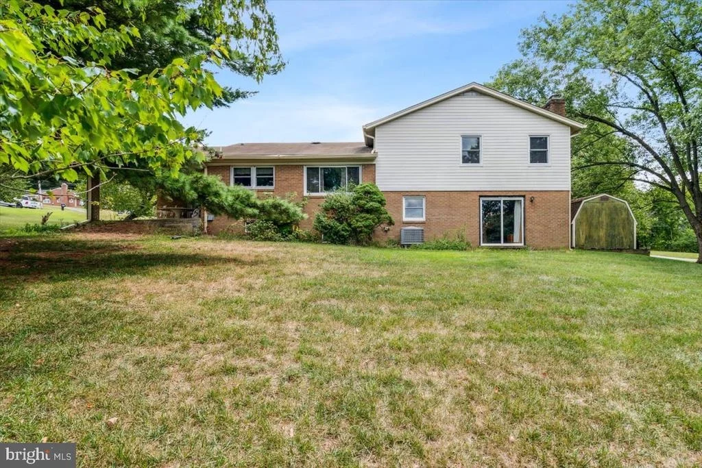 Photo of 6198 VIEWSITE COURT