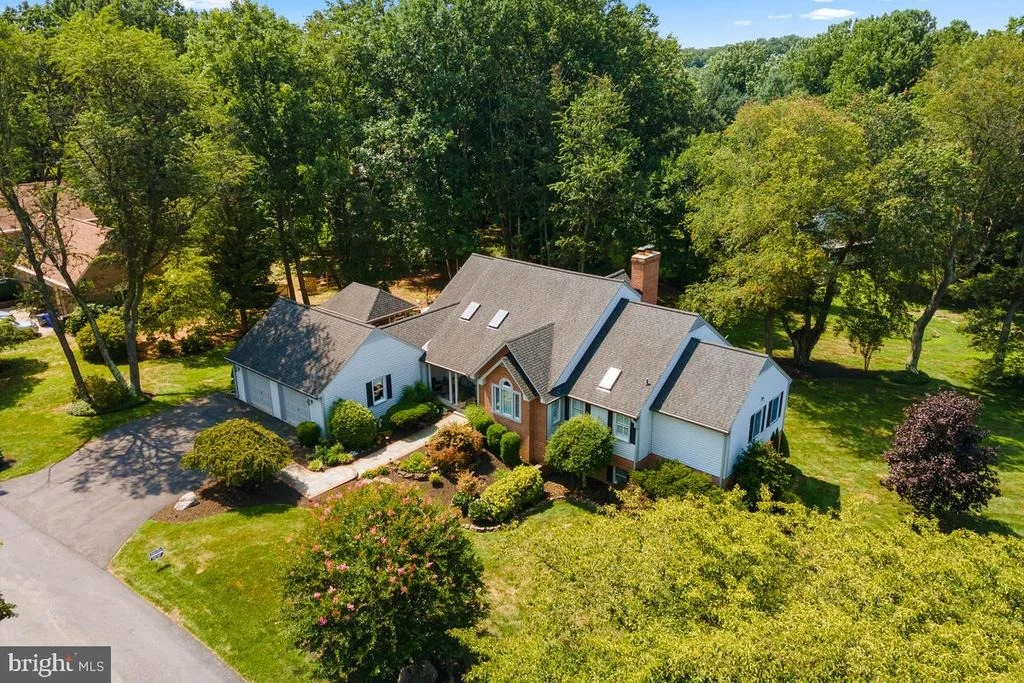 Photo of 17030 BARN RIDGE DRIVE