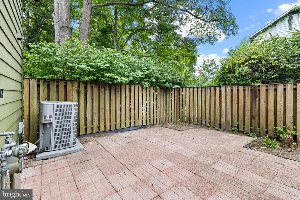 Photo of 12000 DOVE CIRCLE