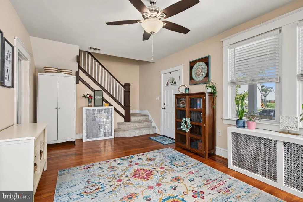 Photo of 2811 PINEWOOD AVENUE