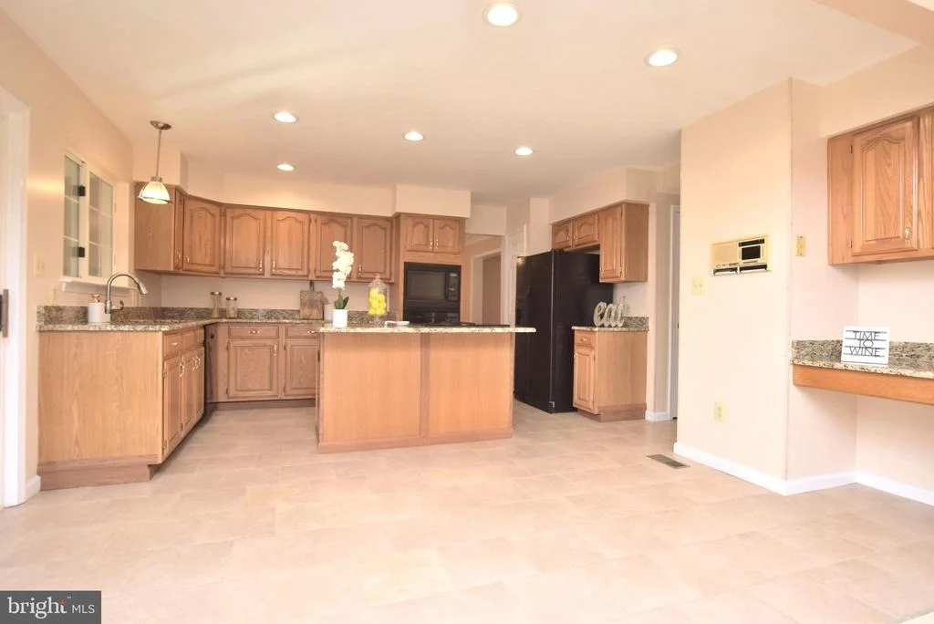 Photo of 9203 MATTHEW DRIVE