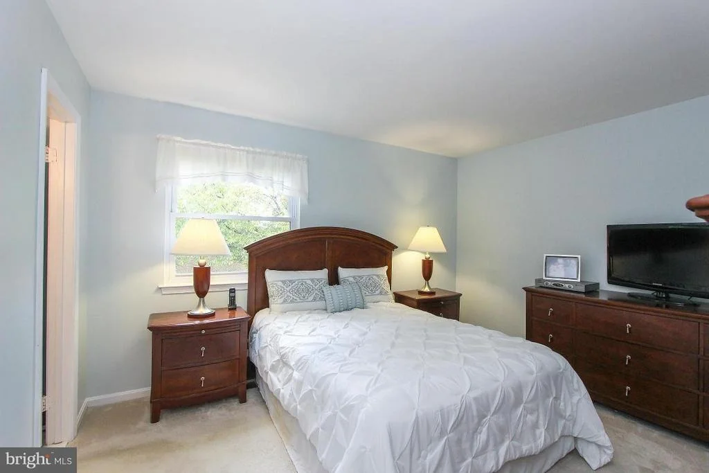 Photo of 19008 MCFARLIN DRIVE
