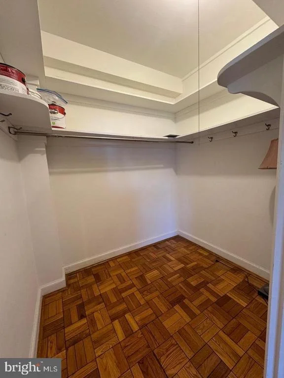 Photo of Unit 708 at 3601 GREENWAY