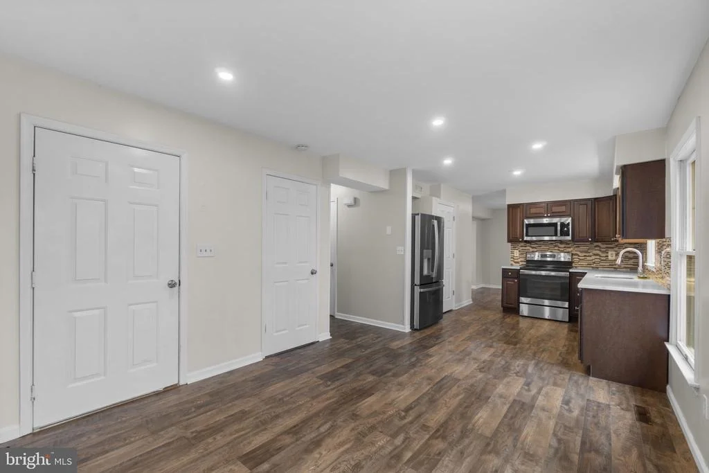 Photo of 4525 ROOP ROAD