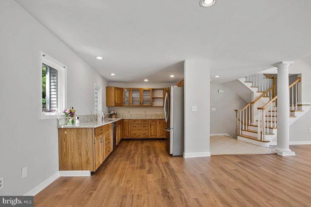 Photo of 421 EDGEWATER ROAD