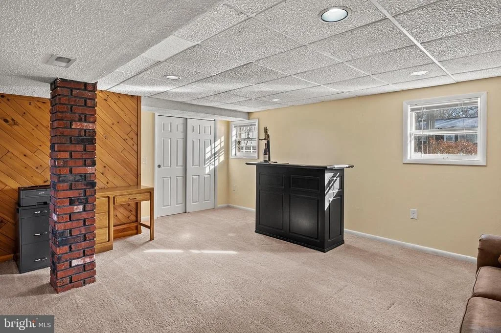 Photo of 982 HIGHPOINT DRIVE