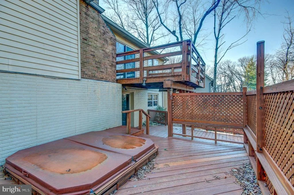 Photo of 1734 STONEBRIDGE ROAD