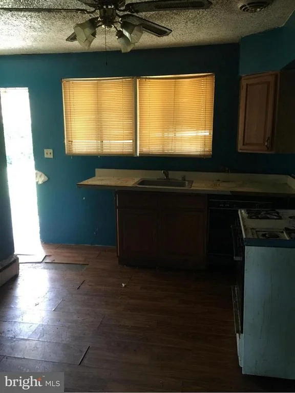 Photo of 8615 DOVEDALE ROAD