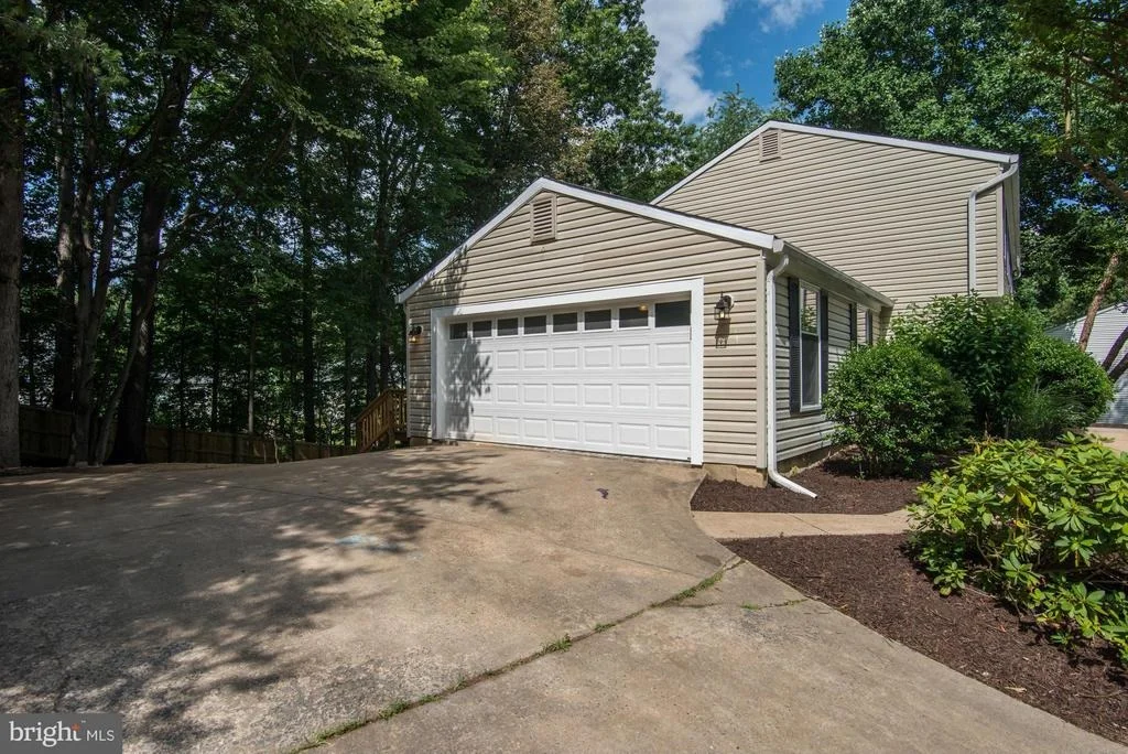 Photo of 5902 CARTERS OAK COURT