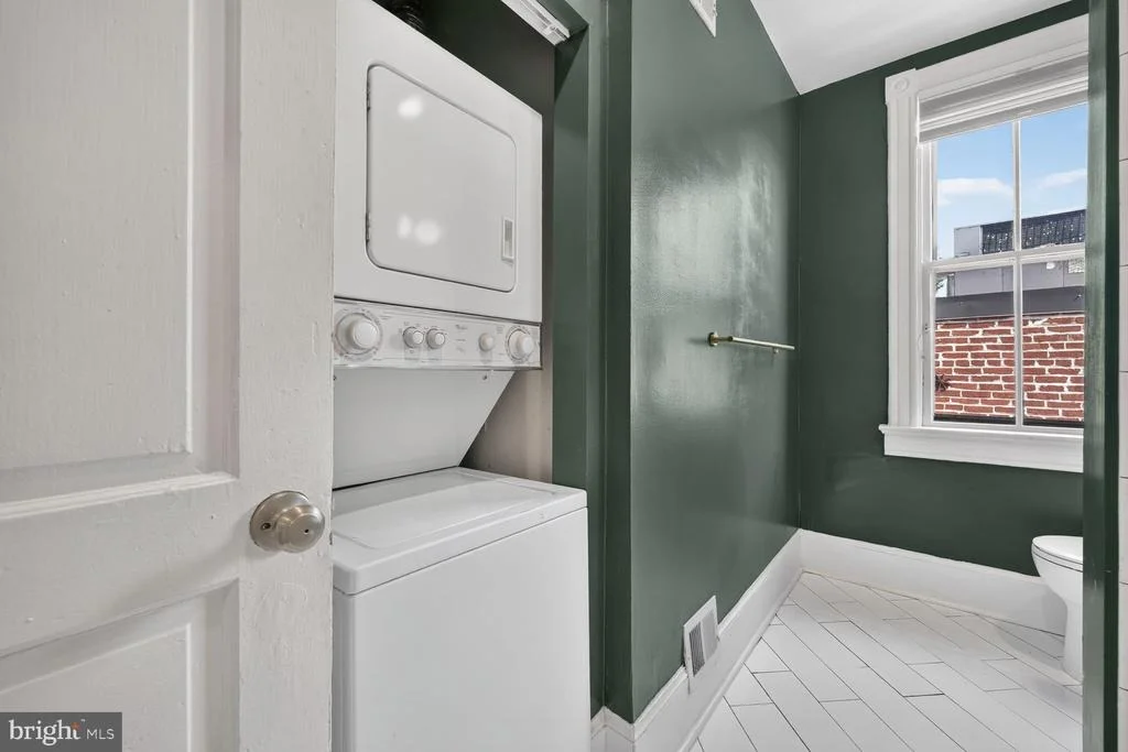 Photo of 509 3RD STREET NE