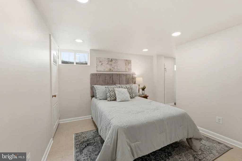 Photo of 9109 BRADFORD ROAD