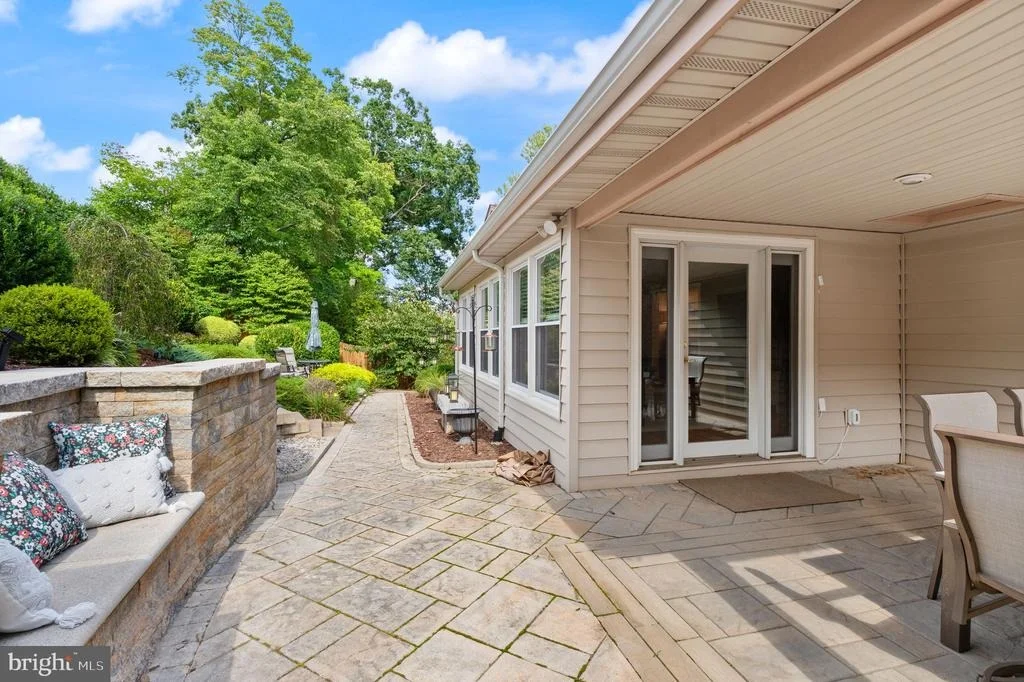 Photo of 8632 KERRY LANE