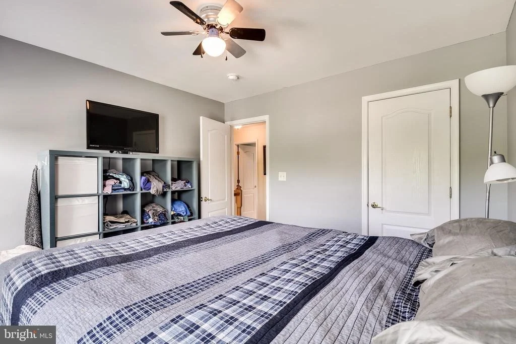 Photo of 5074 SPRINGHOUSE CIRCLE
