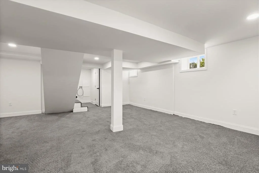 Photo of 6521 RIDGE ROAD