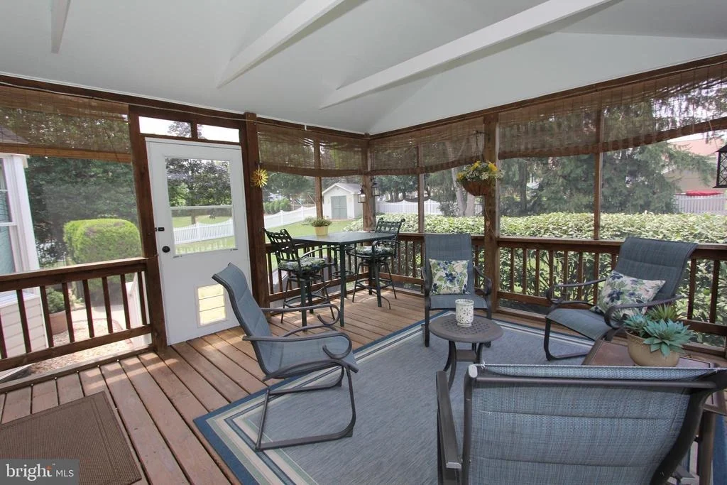 Photo of 6759 MEADOWSIDE DRIVE