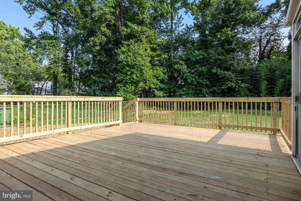 Photo of 418 KINGSTON DRIVE