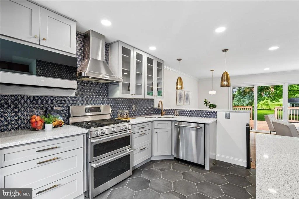Photo of 9817 CHERRY TREE LANE