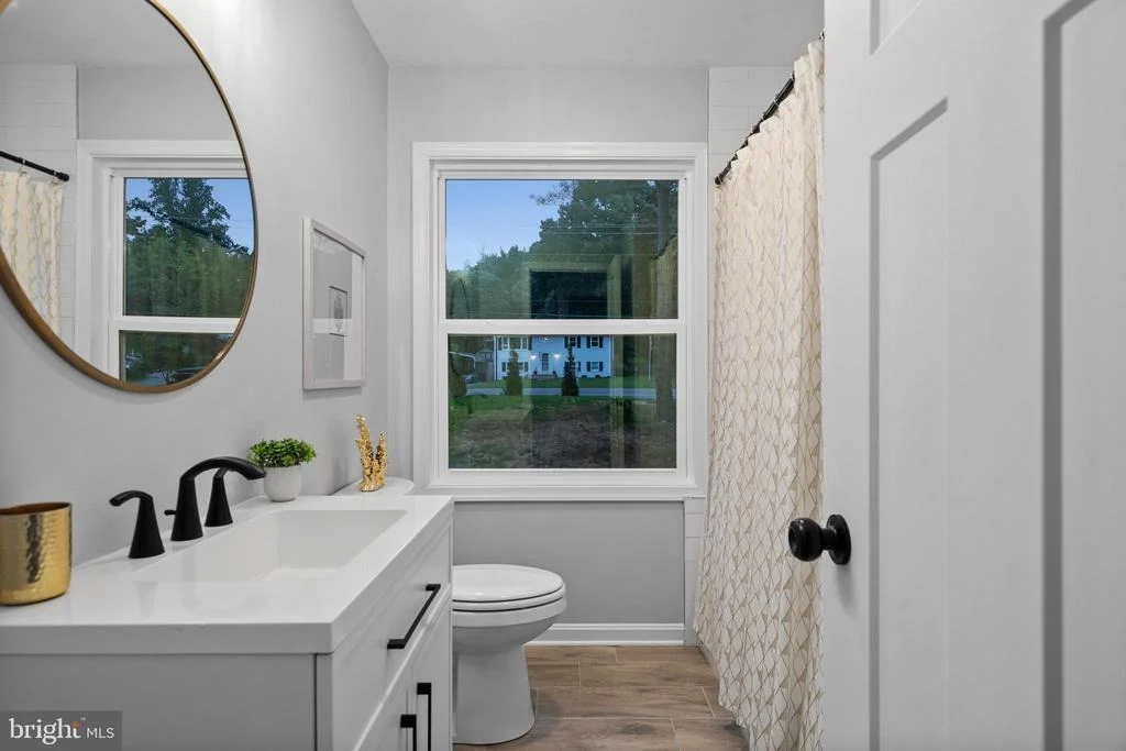 Photo of 1235 CALVERT BEACH ROAD