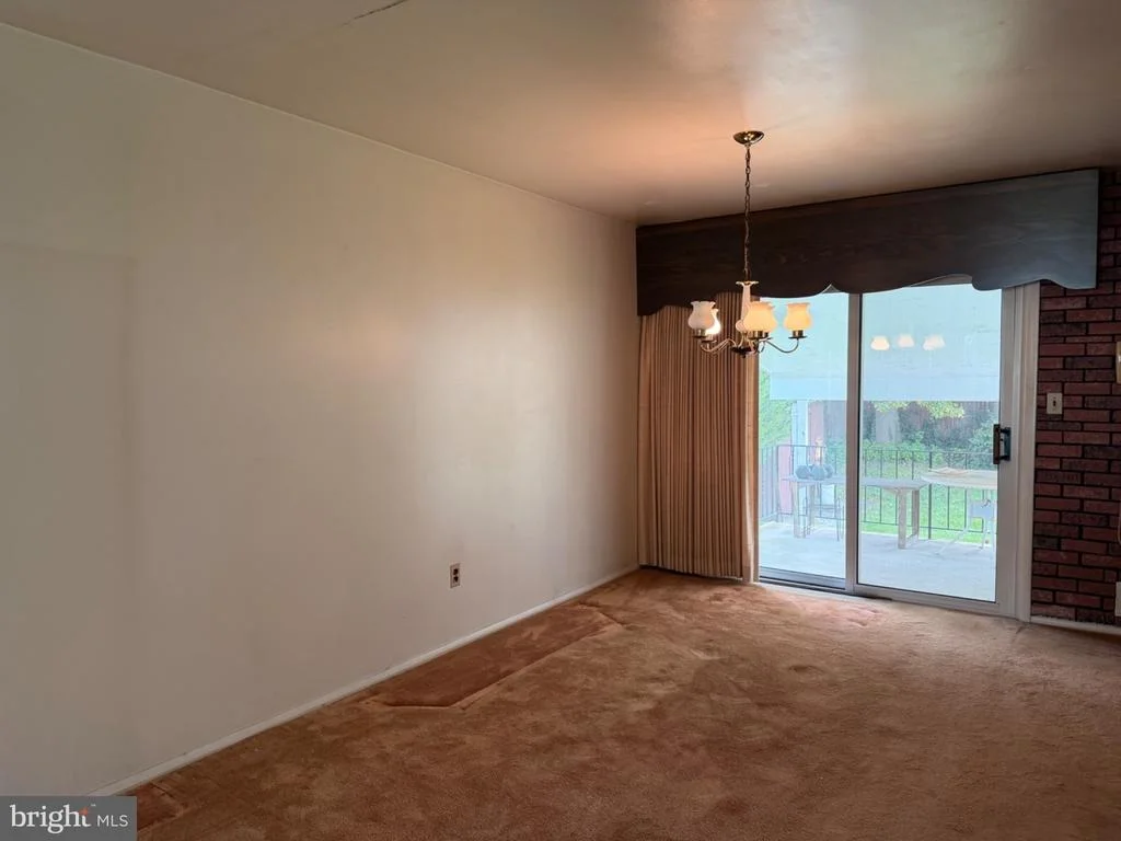 Photo of 6911 CANYON DRIVE