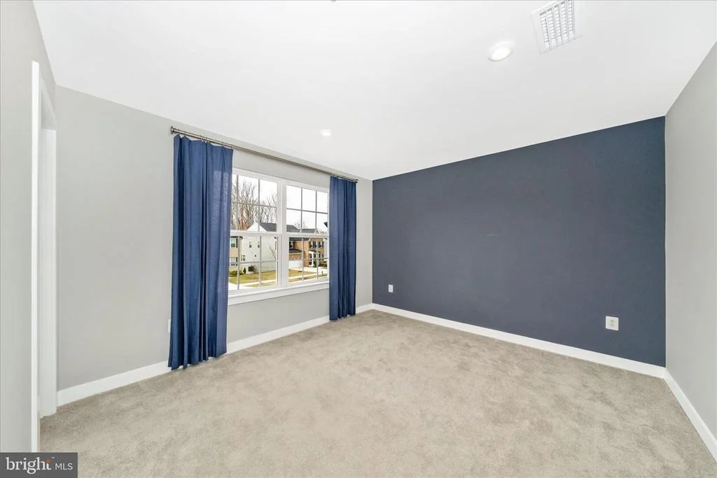 Photo of 904 MIDBROOK LN LANE