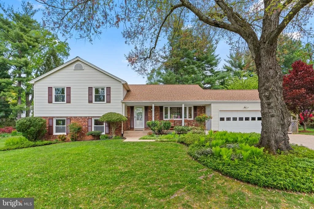 Photo of 7301 CENTENNIAL ROAD