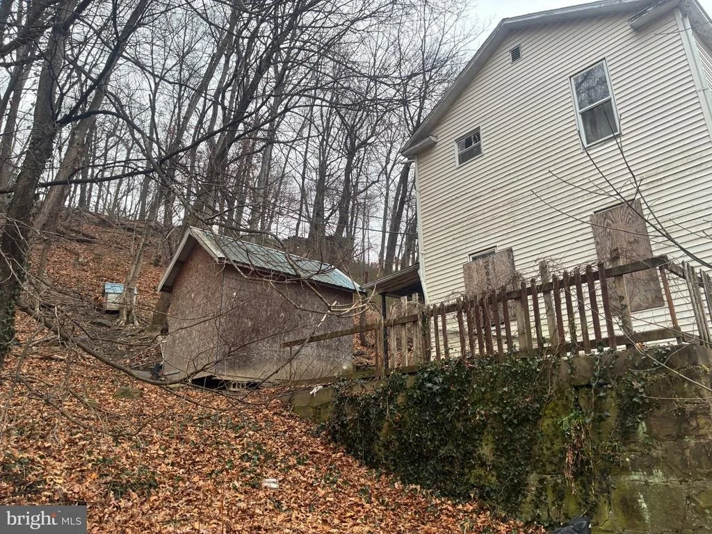 Photo of 107 OAKVIEW DRIVE