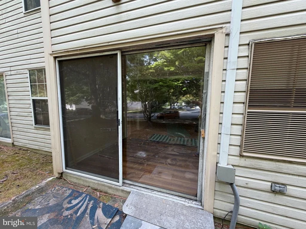 Photo of Unit 12CA at 2403 NORMANDY SQUARE PLACE