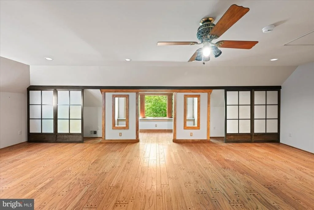 Photo of 7575 POTOMAC FALL ROAD