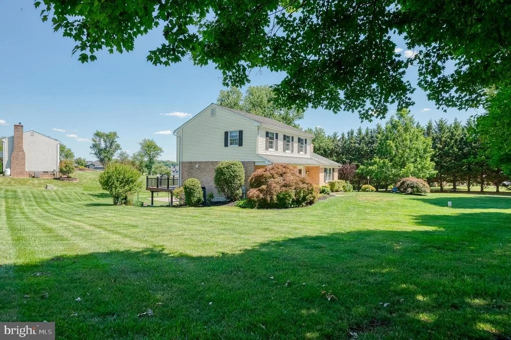 Photo of 2405 CLARET DRIVE