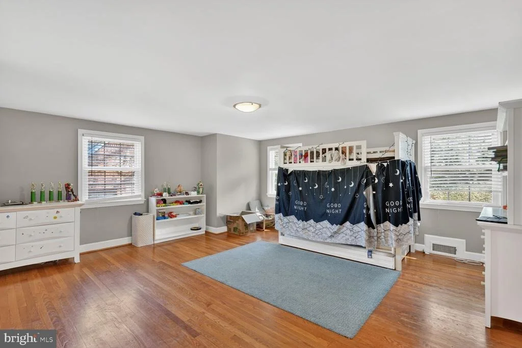 Photo of 7215 ROLLINGWOOD DRIVE