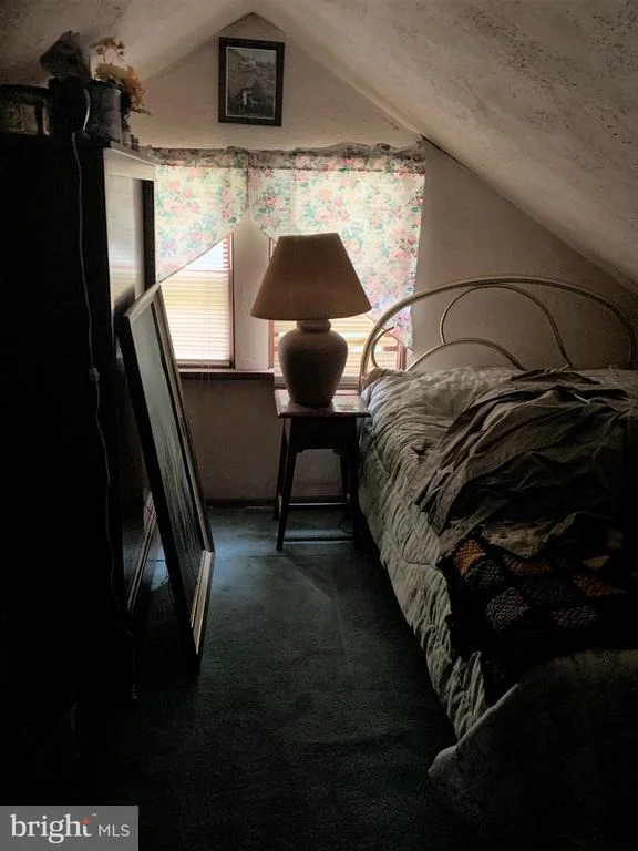 Photo of 320 MOUNTAIN ROAD