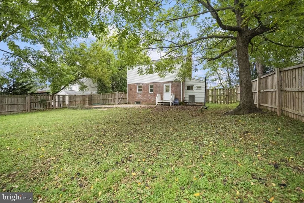 Photo of 2005 DENNIS AVENUE