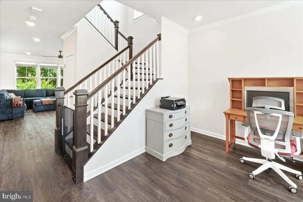 Photo of 5211 CONTINENTAL DRIVE