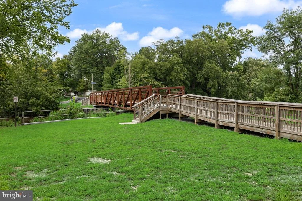 Photo of 52 SUNSET DRIVE