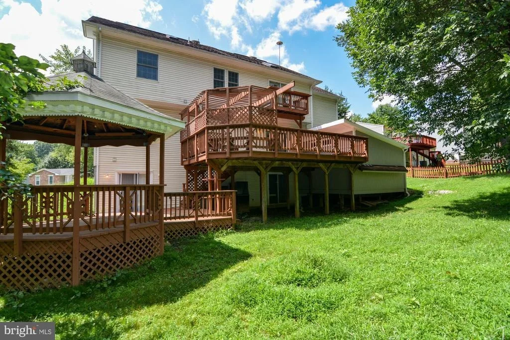 Photo of 13641 HOBART DRIVE