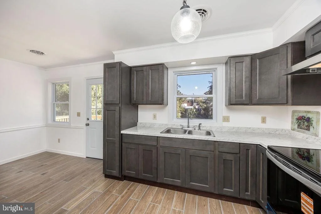 Photo of 813 PRICE ROAD