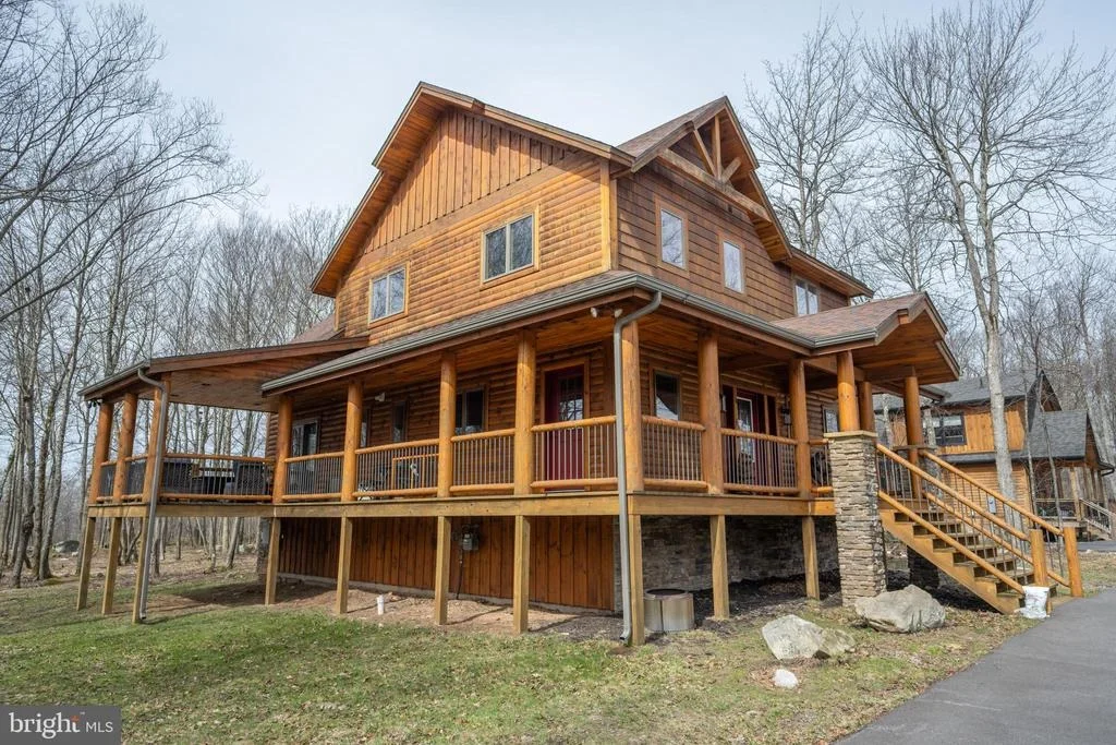 Photo of 276 SUNDANCE WAY