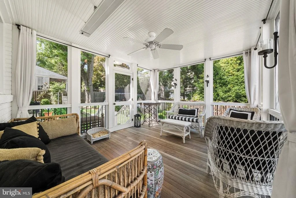 Photo of 6010 FORT HUNT ROAD