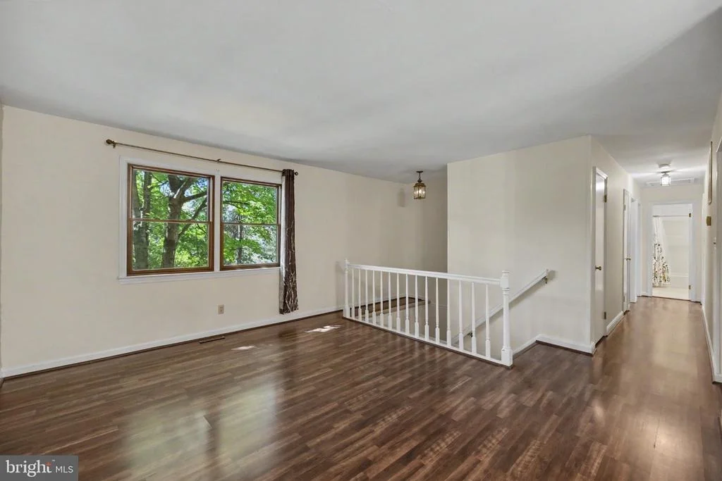 Photo of 7 SENECA TERRACE