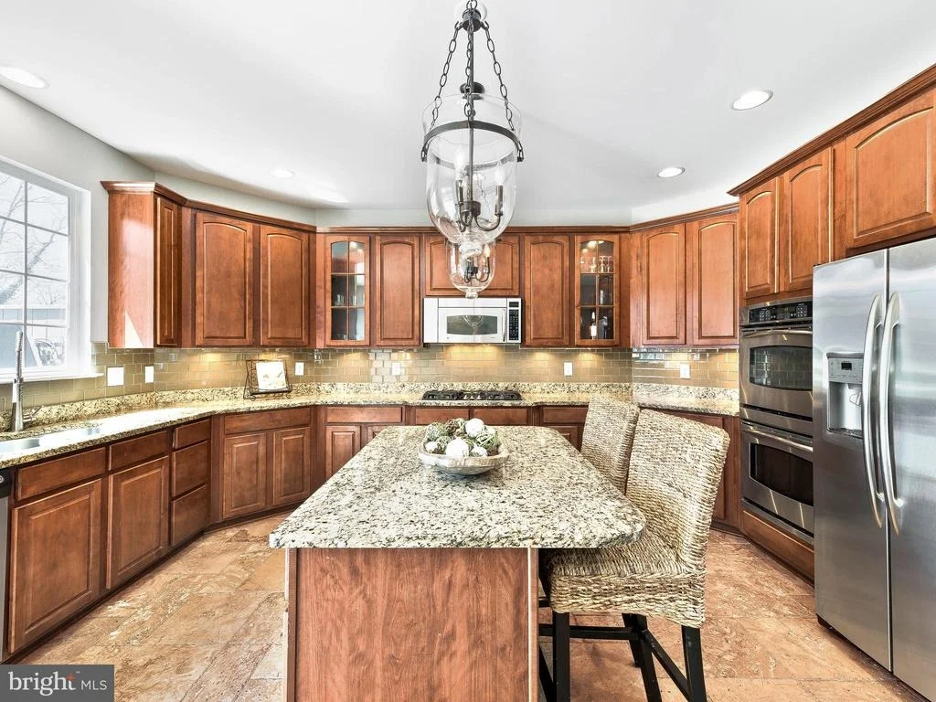 Photo of 6122 CLEMENTS LANE
