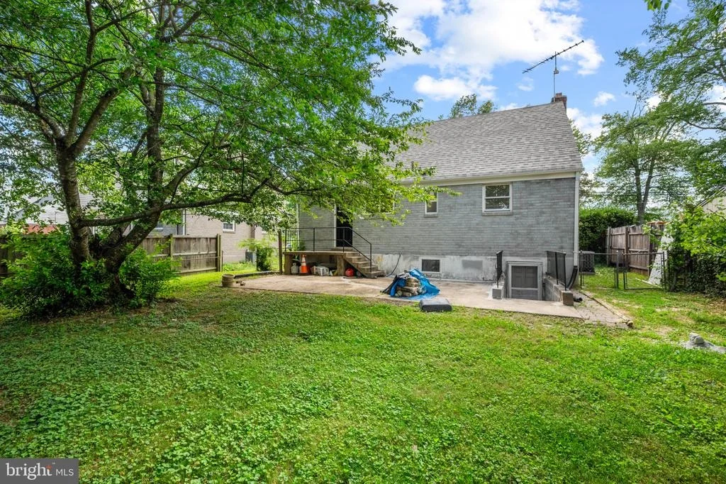 Photo of 12405 BUSHEY DRIVE