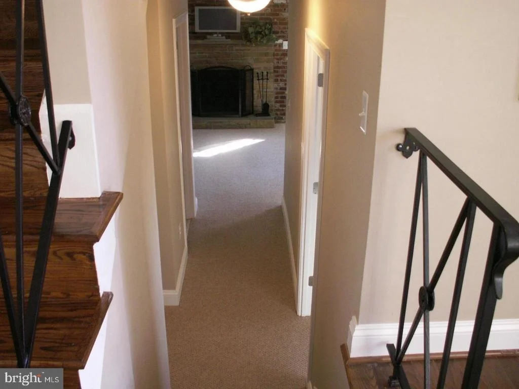 Photo of 919 JUNIPER PLACE